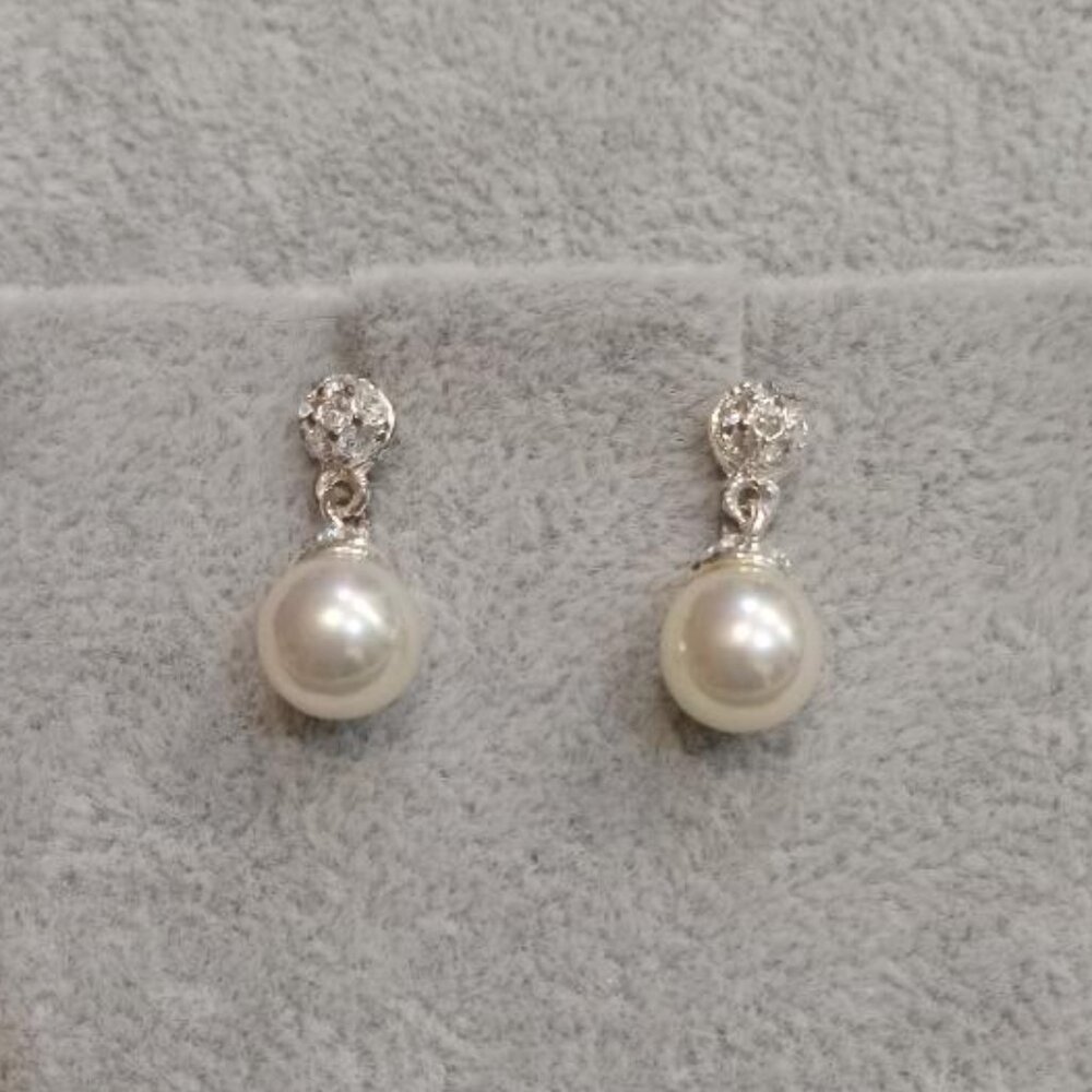 Dangle Faux Pearl earrings